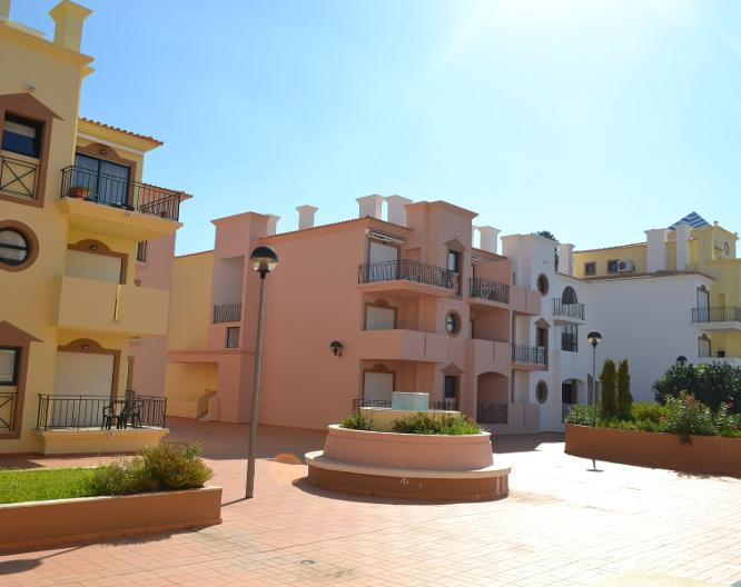 Eden Village Apartamentos - Vue extérieure