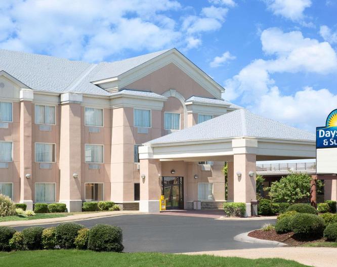Days Inn & Suites by Wyndham Pocahontas - Außenansicht