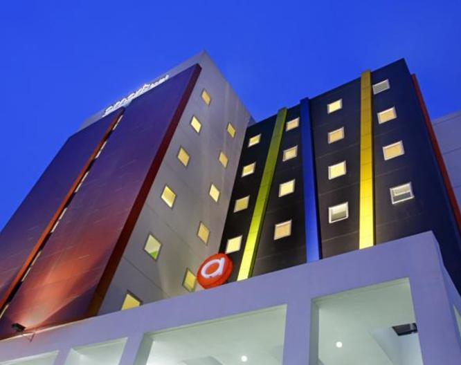 Amaris Hotel Bekasi Barat - Außenansicht