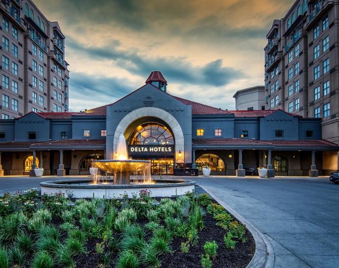 Delta Hotels by Marriott Grand Okanagan Resort - Außenansicht
