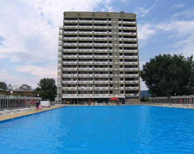 Europe Hotel & Casino - Außenansicht