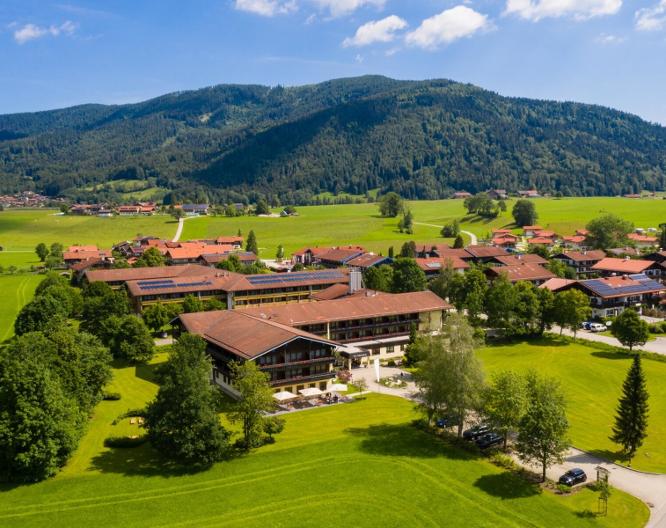 Das Wiesgauer-Alpenhotel Inzell - Außenansicht