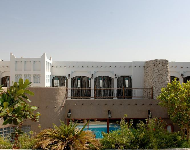 Al Liwan Suites - Außenansicht