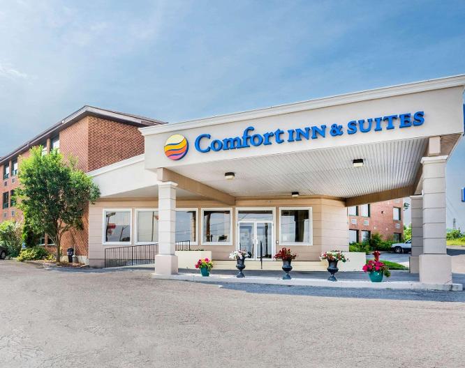 Comfort Inn & Suites Barrie / Essa Road - Außenansicht