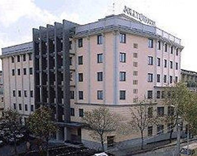 Royal Caserta Hotel - Außenansicht