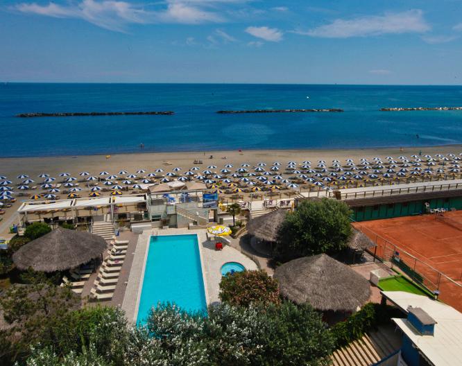 Hotel Azzurra - Außenansicht