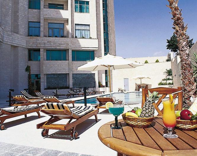 Days Inn Hotel and Suites Amman - Außenansicht