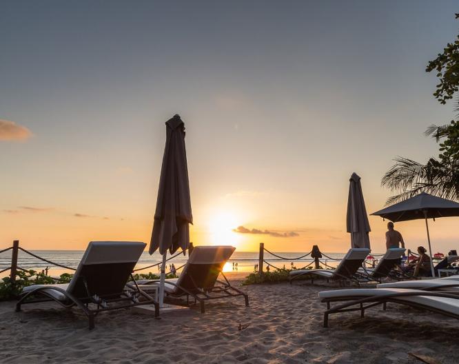 Double-Six Luxury Hotel Seminyak - Strand