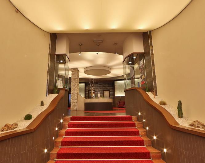 Best Western Gorizia Palace - Außenansicht