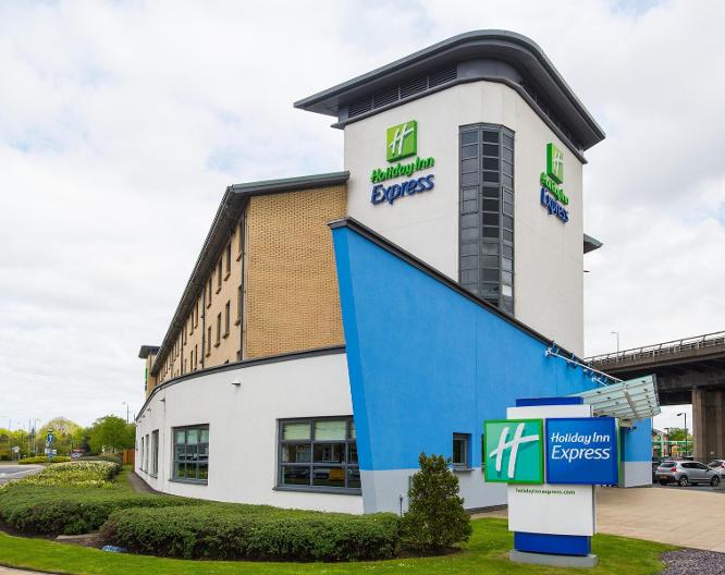Holiday Inn Express Glasgow Airport - Außenansicht