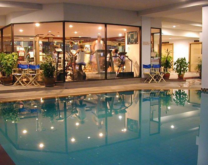 Tai-Pan Bangkok - Pool