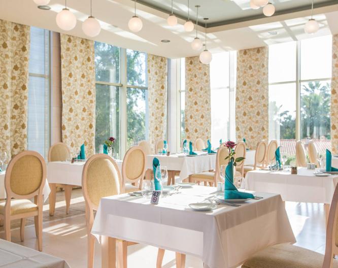 Terrace Beach Resort - Essen und Trinken