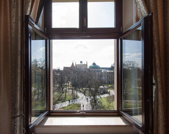 Aparthotel Basztowa - Außenansicht