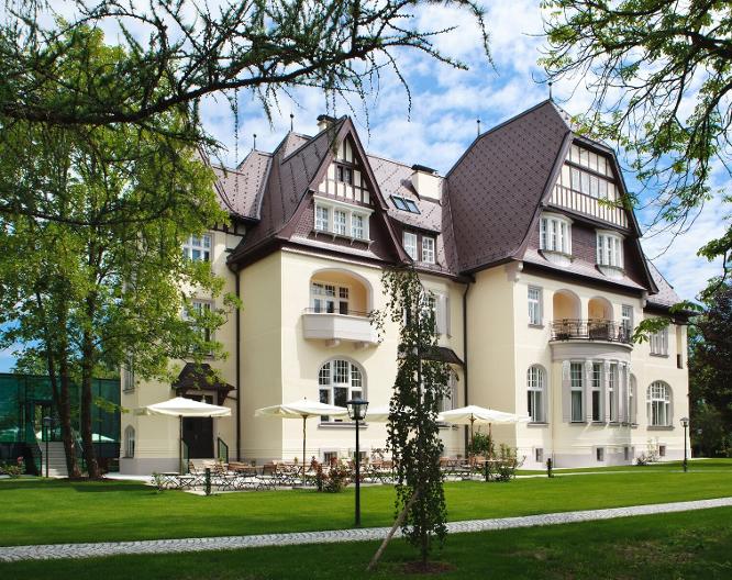 Hotel Steirerschlössl - Außenansicht