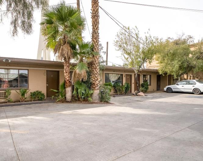 OYO Oasis Motel Las Vegas I-15 - Außenansicht