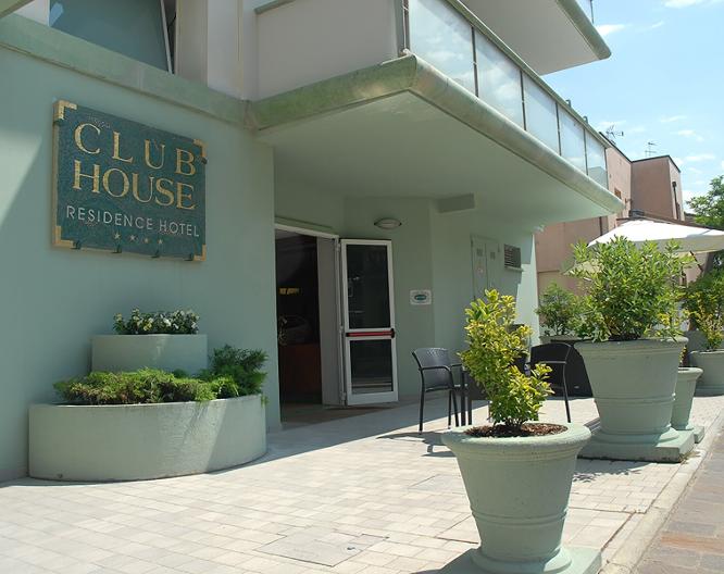 Club House - Außenansicht
