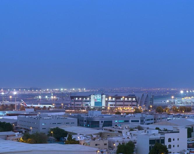 Hilton Garden Inn Dubai Deira - Außenansicht