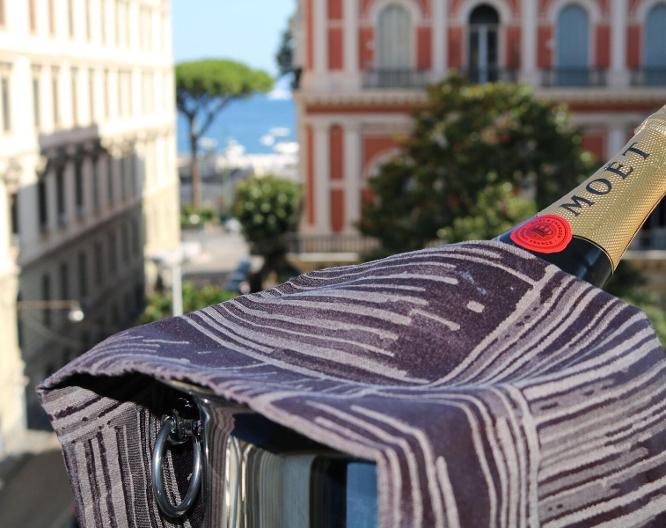 Suite Napoli Riviera - Außenansicht
