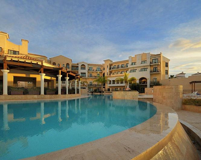 DoubleTree by Hilton La Torre Golf & Spa Resort - Außenansicht