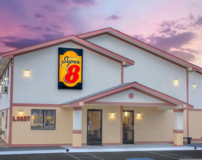Super 8 Motel - Douglas - Außenansicht