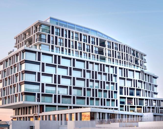 Radisson Blu Hotel, Bruges - Außenansicht