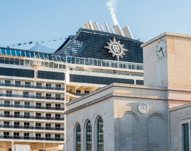 Smart Hotel Napoli - Außenansicht