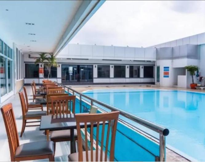 Avana Grand Hotel - Pool