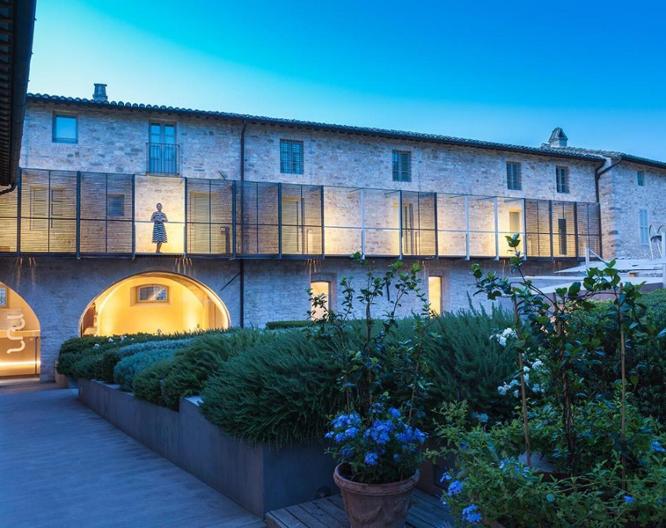 Nun Assisi Relais Spa Museum - Außenansicht
