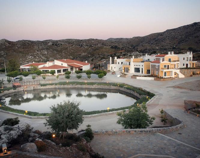 Delina Mountain Resort - Außenansicht