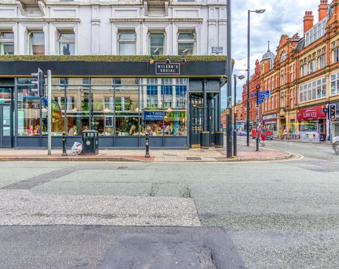 Selina NQ1 Manchester - Vue extérieure