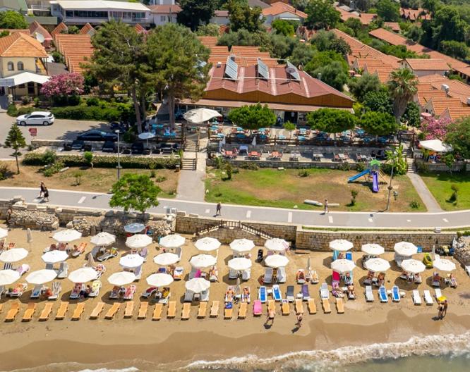 Nova Beach Hotel - Außenansicht