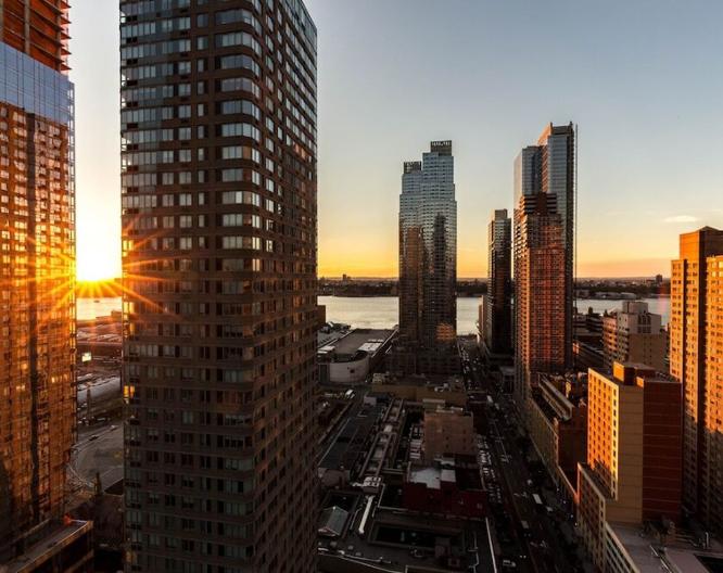 YOTEL New York Times Square - Außenansicht