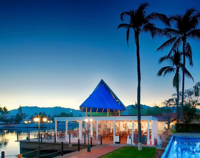 Vamar Vallarta Marina & Beach Resort - Außenansicht