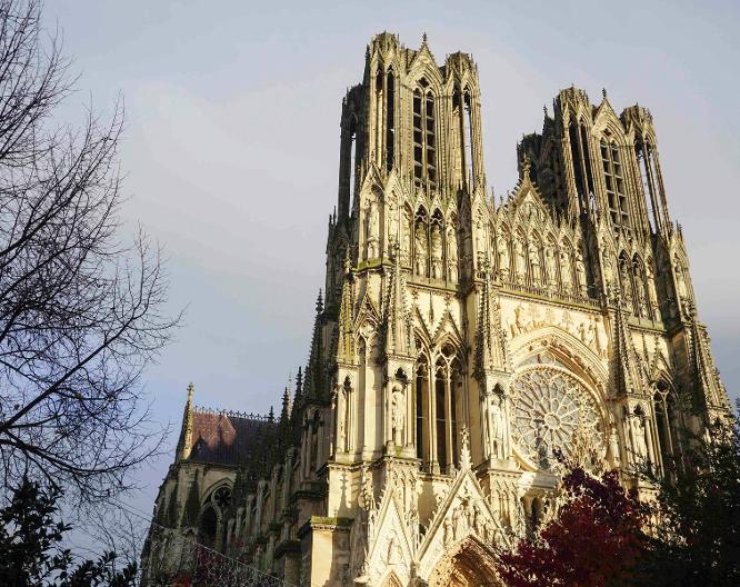 Novotel Suites Reims Centre - Außenansicht