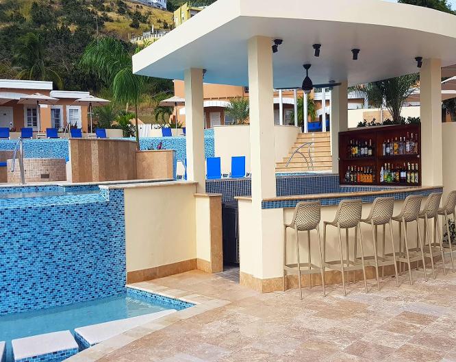 Divi Little Bay Beach Resort - Außenansicht