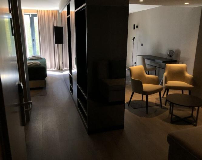 OMID Saldanha - Ausstattung