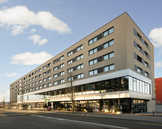 Holiday Inn Zürich Messe - Außenansicht