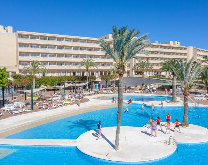 Club Cala Romani - Außenansicht