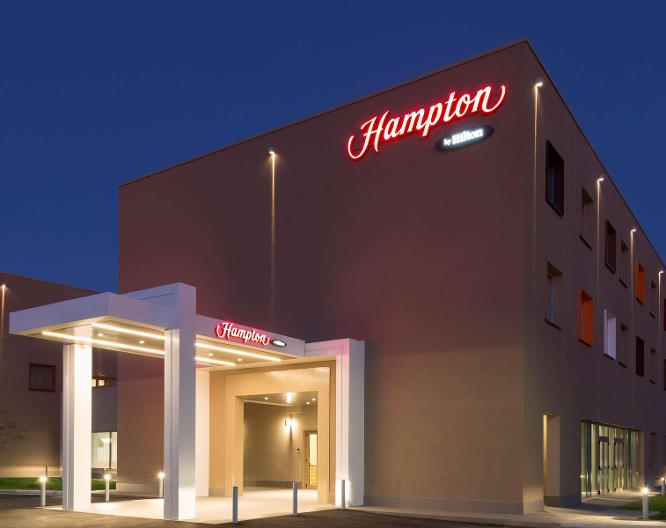 Hampton by Hilton Rome East - Außenansicht