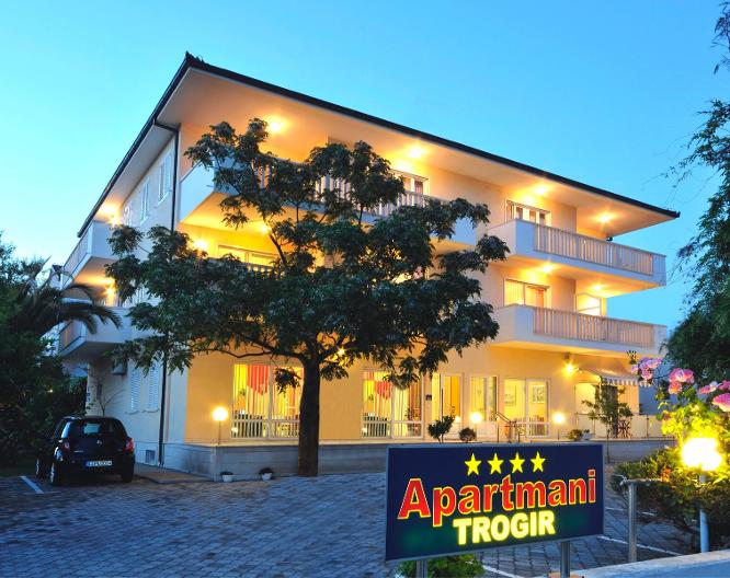 Apartments Trogir - Außenansicht