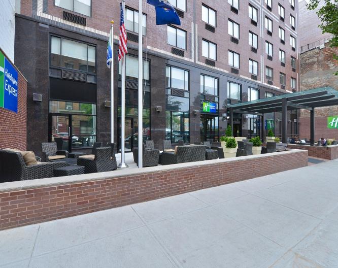 Holiday Inn Express Manhattan Midtown West - Außenansicht
