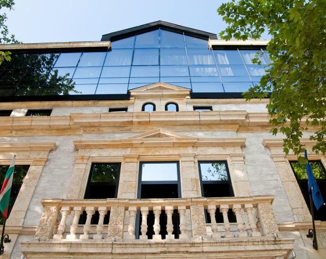 Casino & Hotel Efbet - Außenansicht