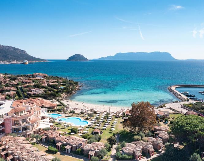 Hotel Resort & SPA Baia Caddinas - Vue extérieure