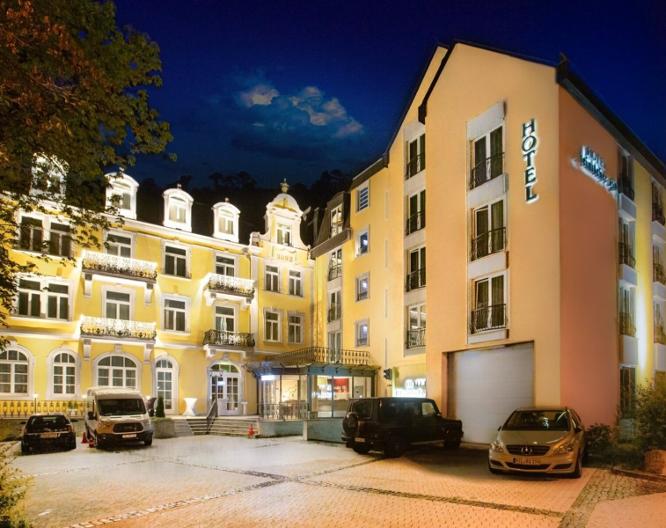 Rheinischer Hof - Außenansicht