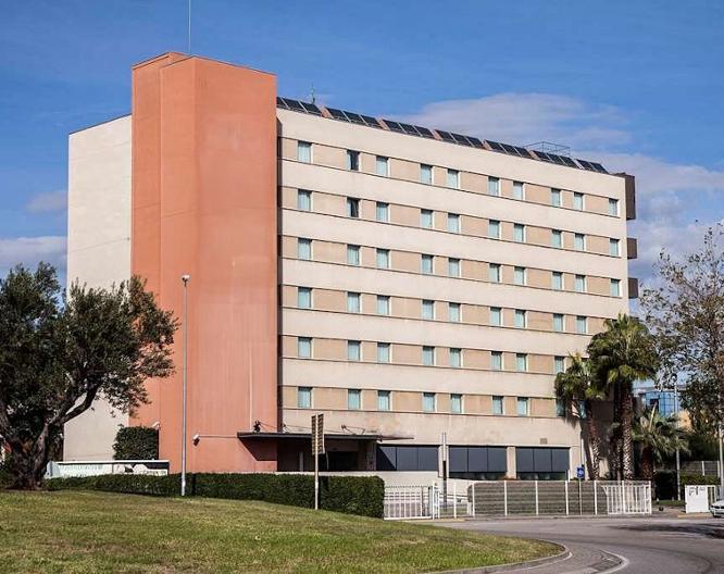 Travelodge Barcelona Cornella Fira - Außenansicht