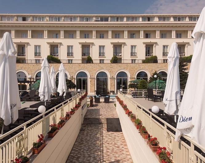 Hotel Iaki - Außenansicht