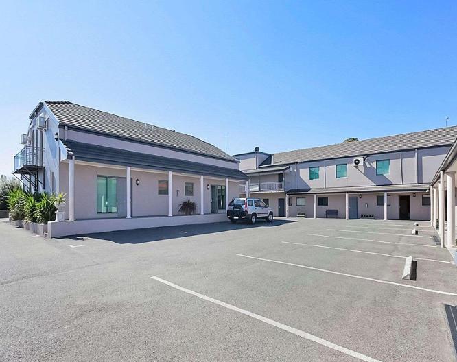 Quality Inn & Suites The Menzies - Außenansicht
