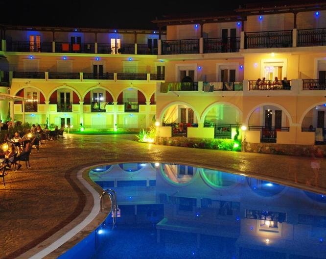 Majestic Hotel Spa - Außenansicht