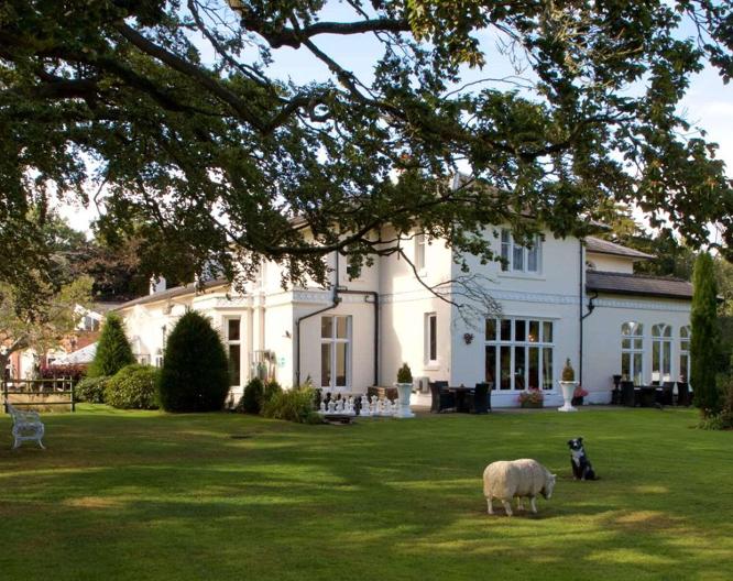 Wrexham Llyndir Hall Hotel - Außenansicht