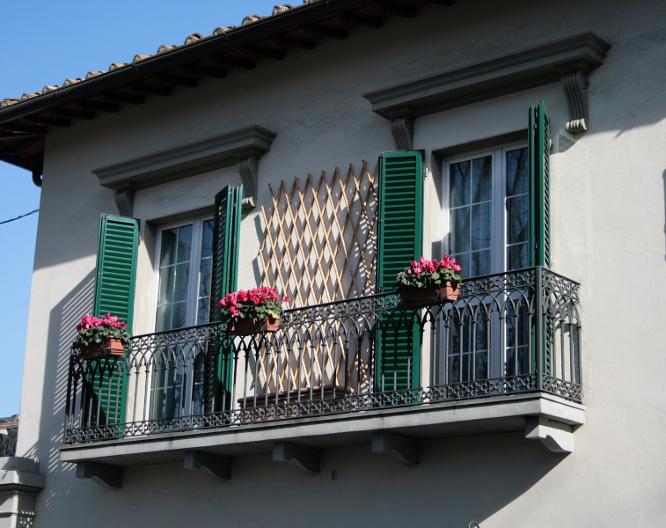Rosary Garden - Außenansicht